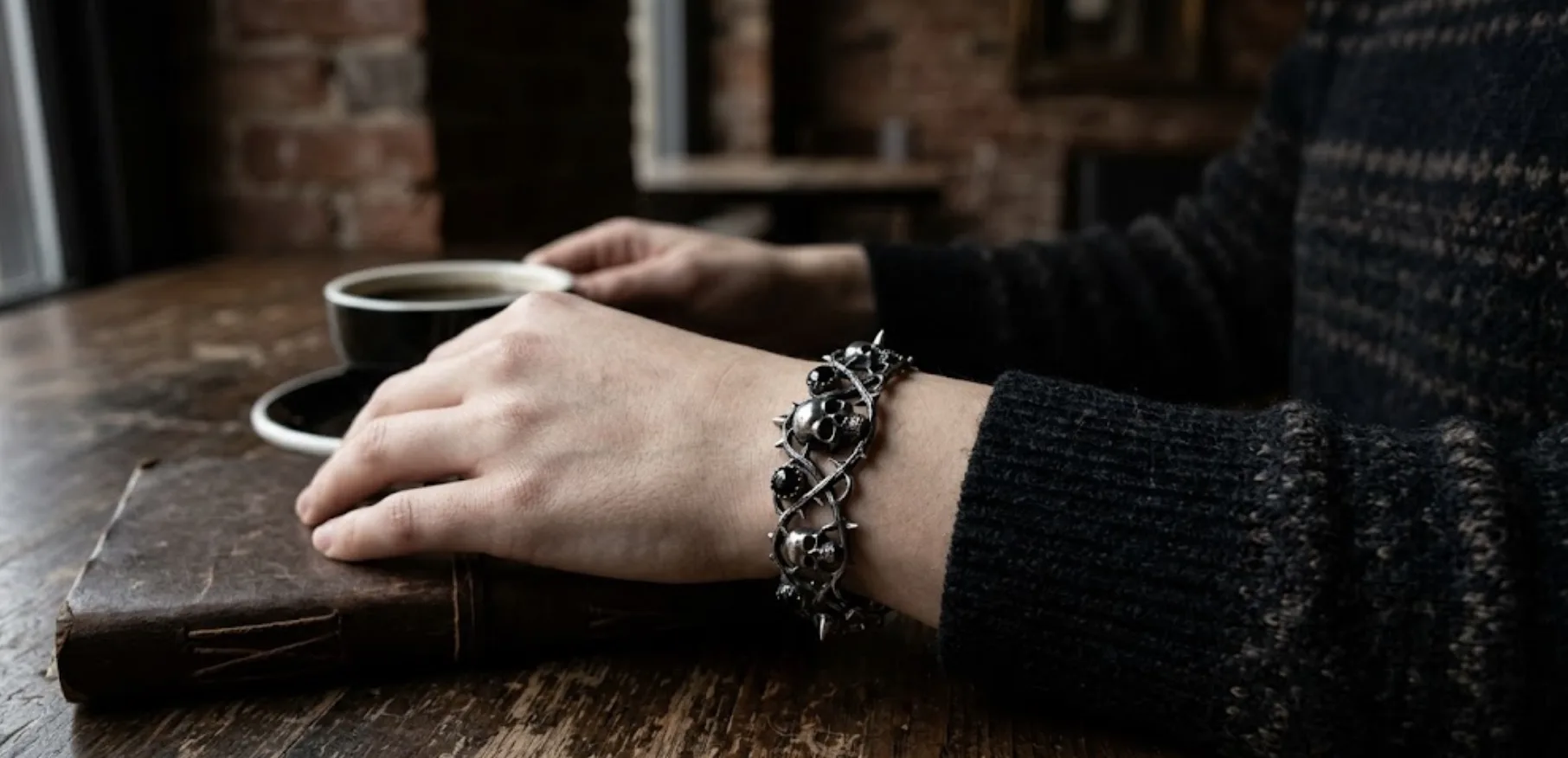 How to Choose a Gothic Bracelet That Still Feels Easy to Wear